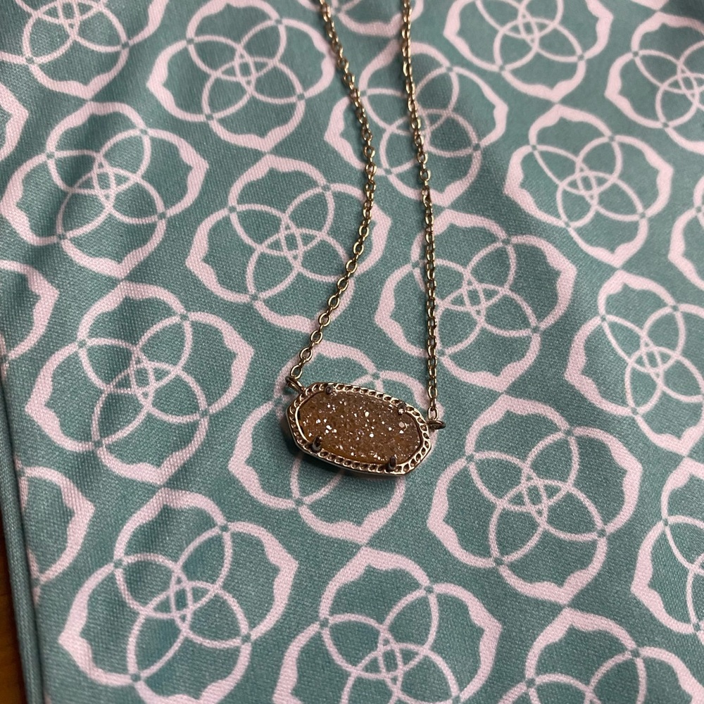 Eliza Kendra Scott Necklace